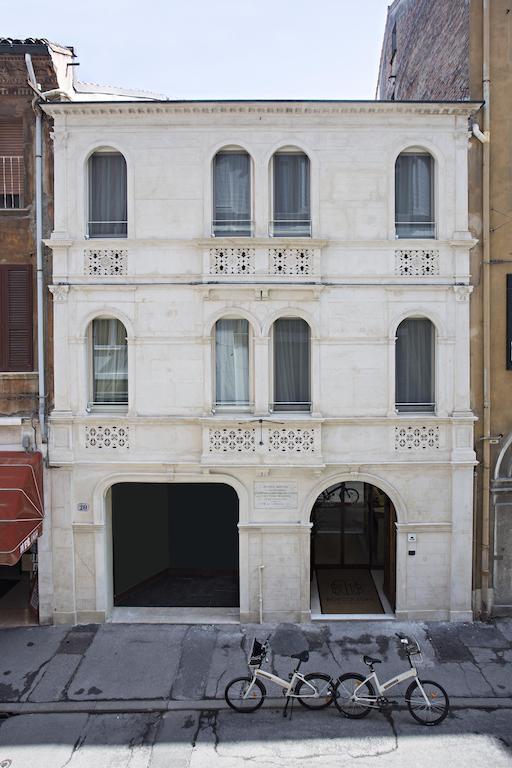 فيرّارا Borgoleoni 18 - Room And Breakfast المظهر الخارجي الصورة