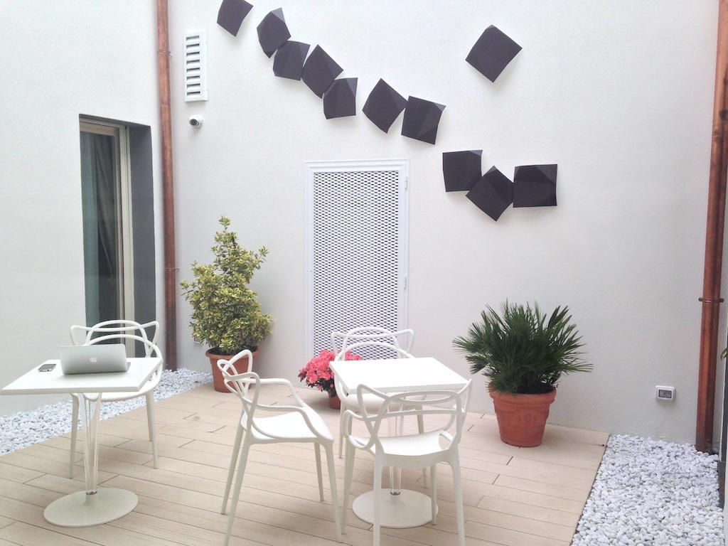 فيرّارا Borgoleoni 18 - Room And Breakfast المظهر الخارجي الصورة