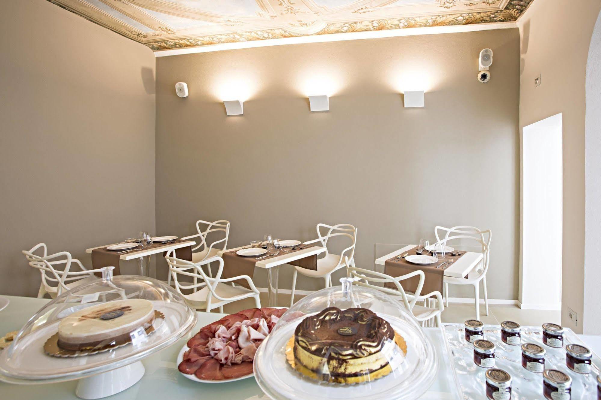 فيرّارا Borgoleoni 18 - Room And Breakfast المظهر الخارجي الصورة